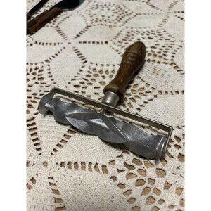 Monopol Auro Ribbon Pastry Dough Roller